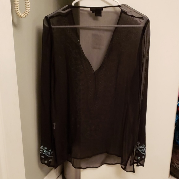 Top - Picture 2 of 2